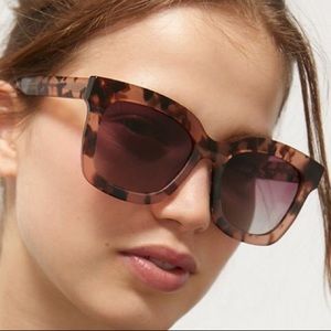 DIFF Carson Sunglasses